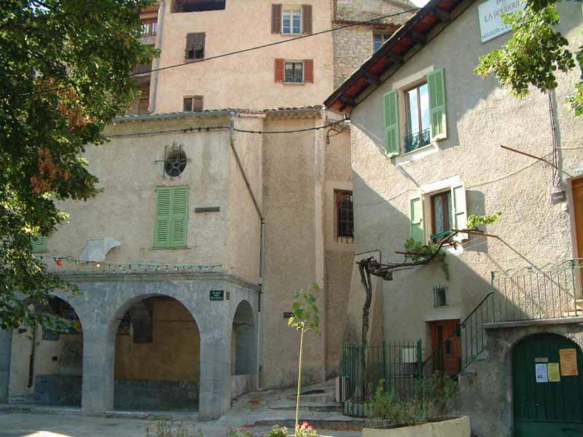 Auberge Du Riou Puget-Rostang Exterior foto