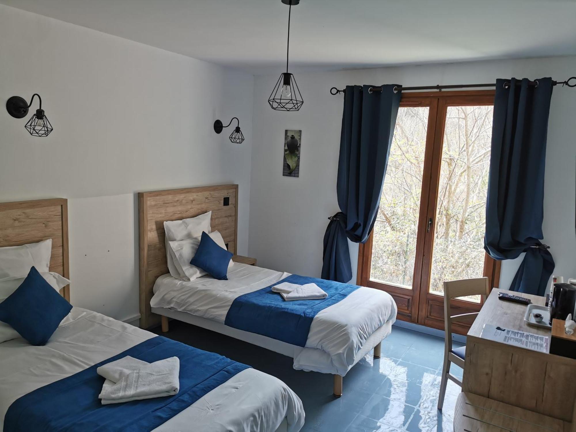 Auberge Du Riou Puget-Rostang Habitación foto